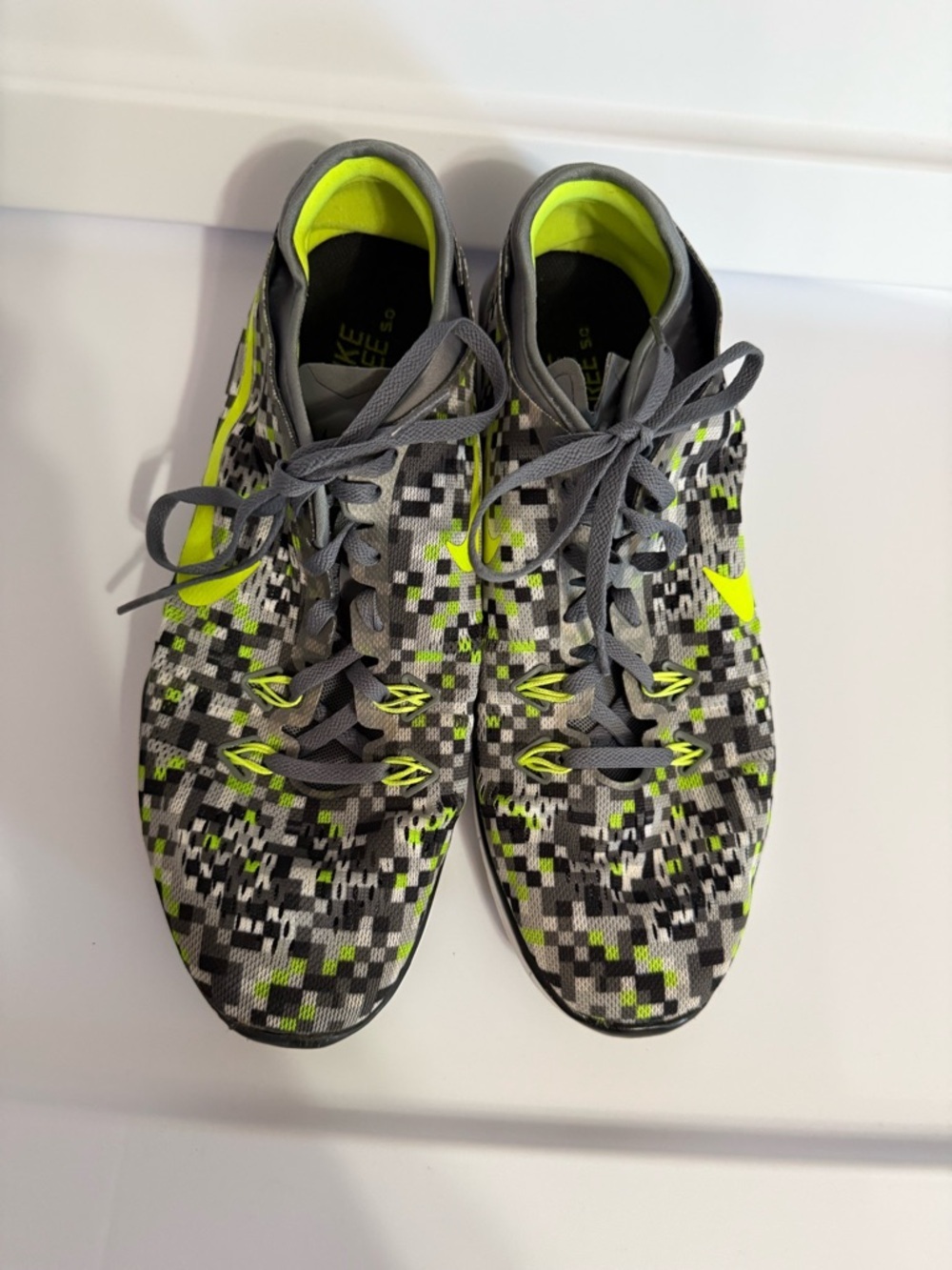 Nike Free 5.0 TR Fit 5 Women's Mesh Volt Size 11 - Picture 4 of 8